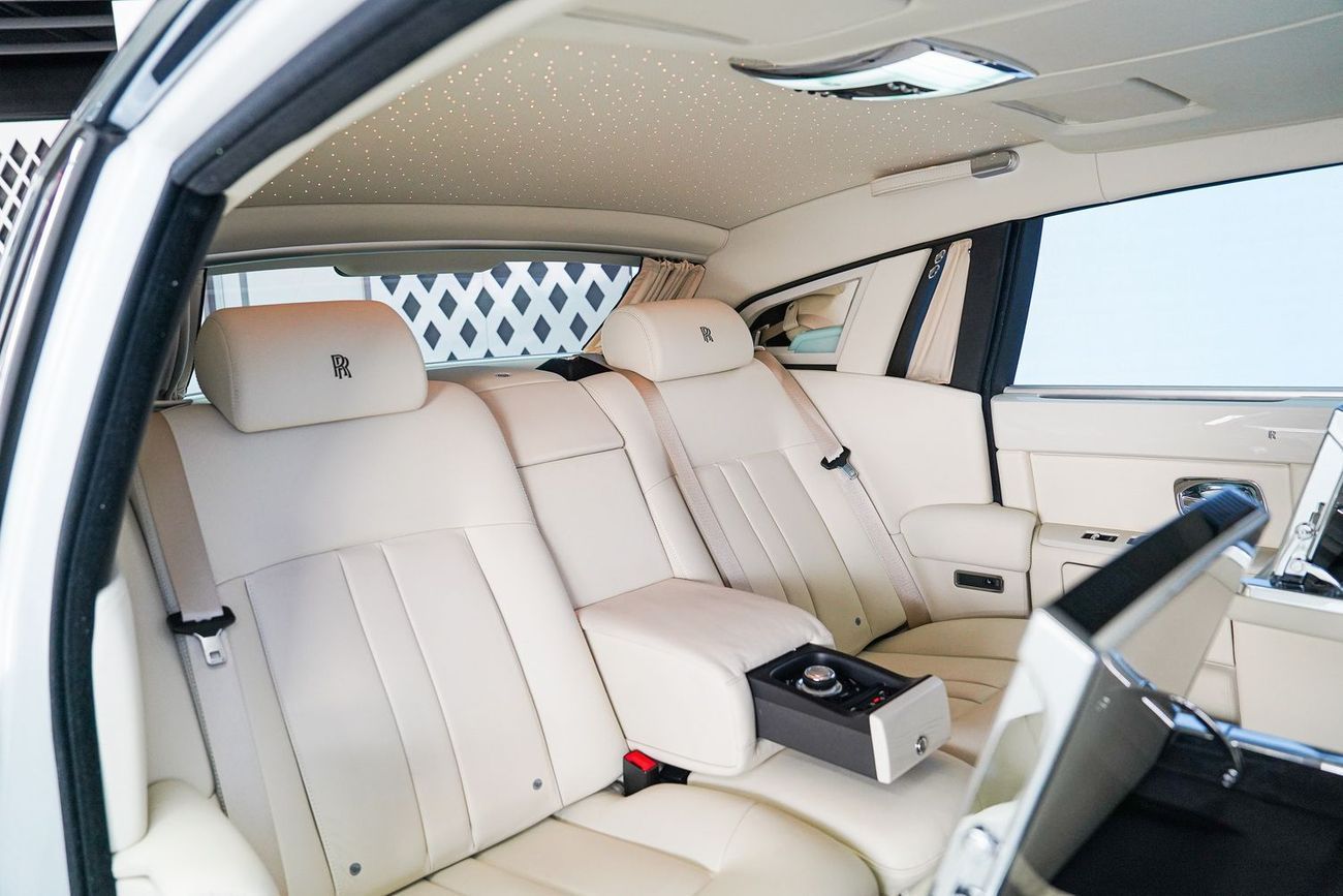 رولز رويس فانتوم EWB 6.8L