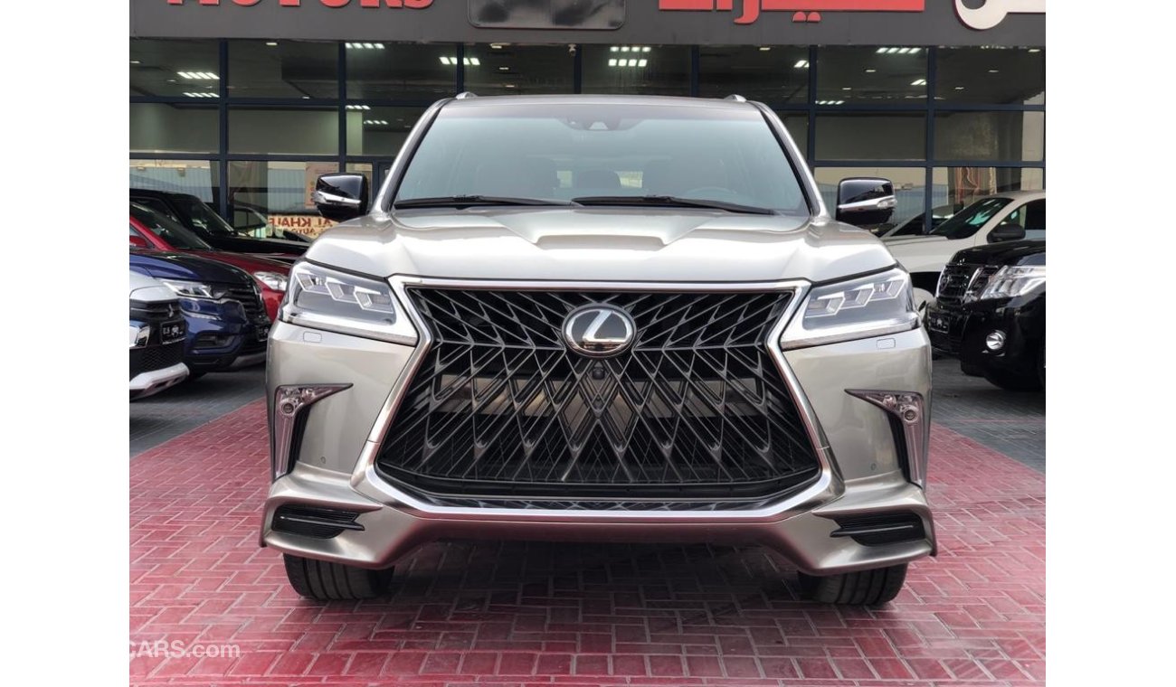 لكزس LX 570 SIGNATURE FULLY LOADED 2018 GCC SINGLE OWNER WITH FSH  LEXUS WARRANTY IN MINT CONDI