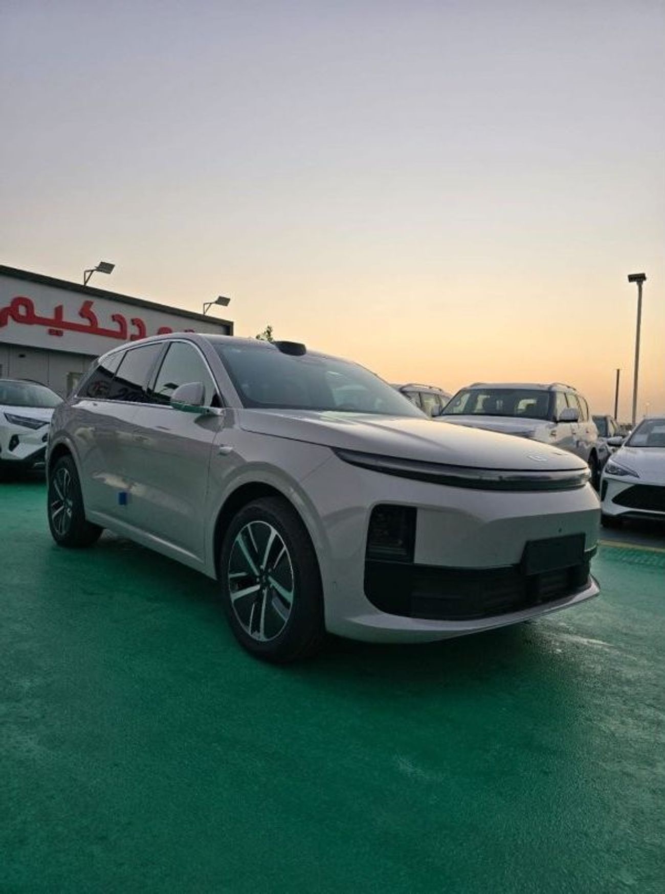 لي اوتو L7 Li AUTO L6 4WD 2024