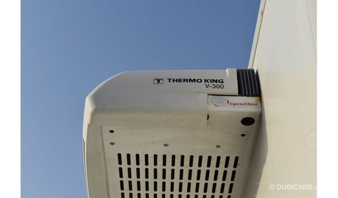 ميتسوبيشي كانتر 2017 | MITSUBISHI CANTER 4.2TON TRUCK | THERMO KING-CHILLER | 16 FEET | GCC | VERY WELL-MAINTAINED |