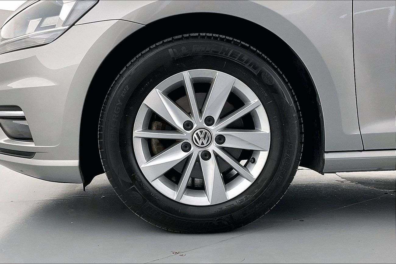 Volkswagen Golf SE| 1 year free warranty | Exclusive Eid offer