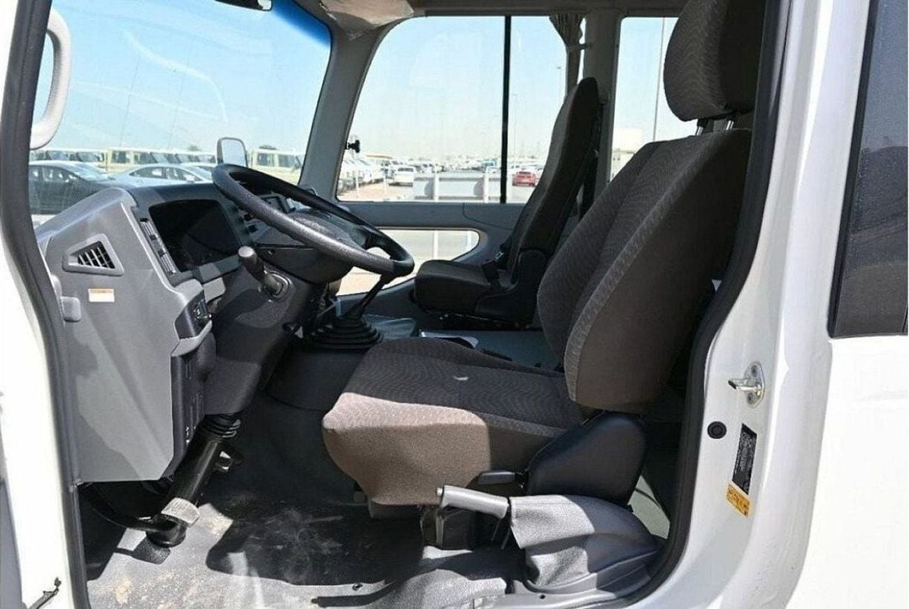 تويوتا كوستر TOYOTA COASTER 4.0L DIESEL 23 SEATER MANUAL TRANSMISSION 2025