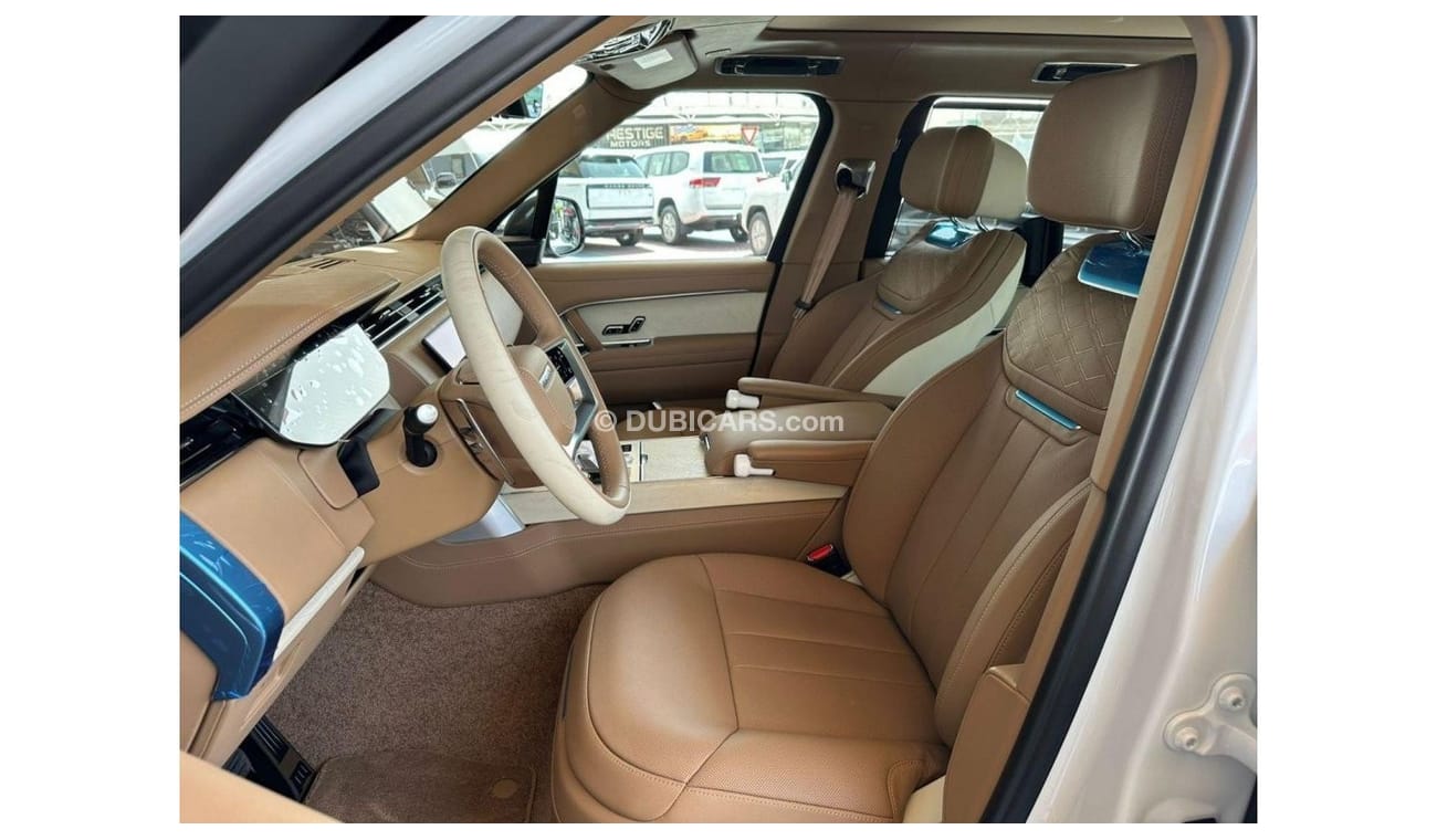 Land Rover Range Rover WHITE ROSE GOLD GCC SPEC UNDER WARRANTY AND SERVICE