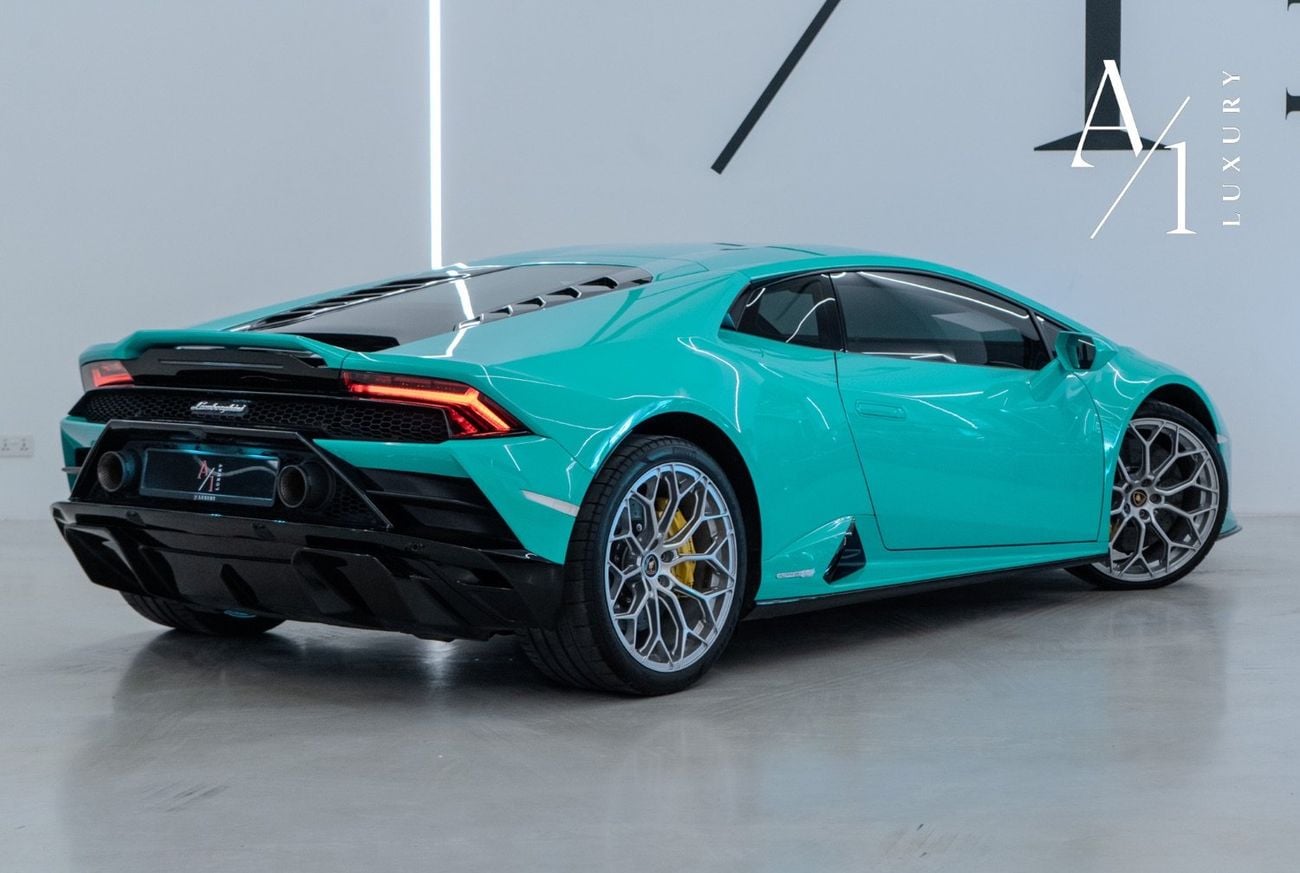 Lamborghini Huracan EVO Coupe RWD 2022 Lamborghini Huracan EVO V10, Excellent Condition, Fully Loaded, Forged Carbon Int