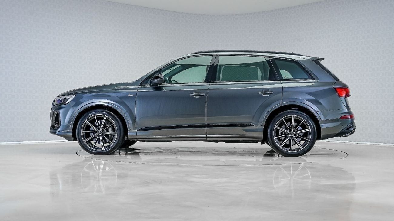 Audi Q7 45 TFSI quattro S-Line 3.0L UAE's Very Best Example | AED 3,607 Per Month