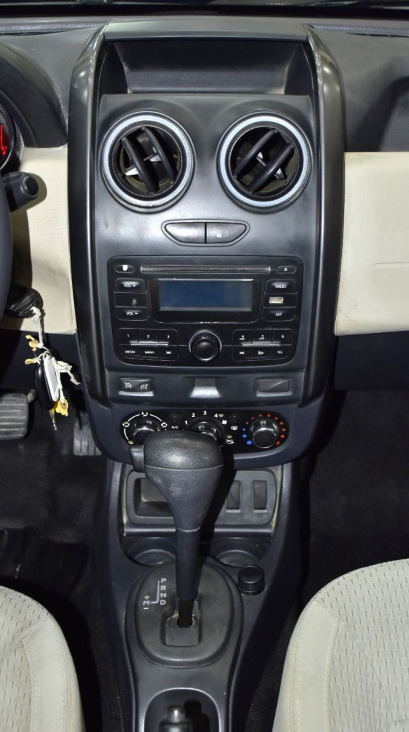 Renault Duster EXCELLENT DEAL for our Renault Duster ( 2017 Model ) in Blue Color GCC Specs