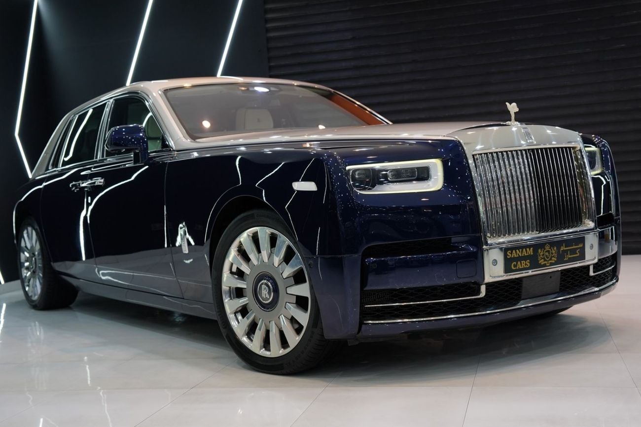 Rolls Royce Phantom Standard 2022 Rolls-Royce Phantom, Two-Tone, Illuminated Spirit of Ecstasy, Rear Screens, Dealer Warranty!!