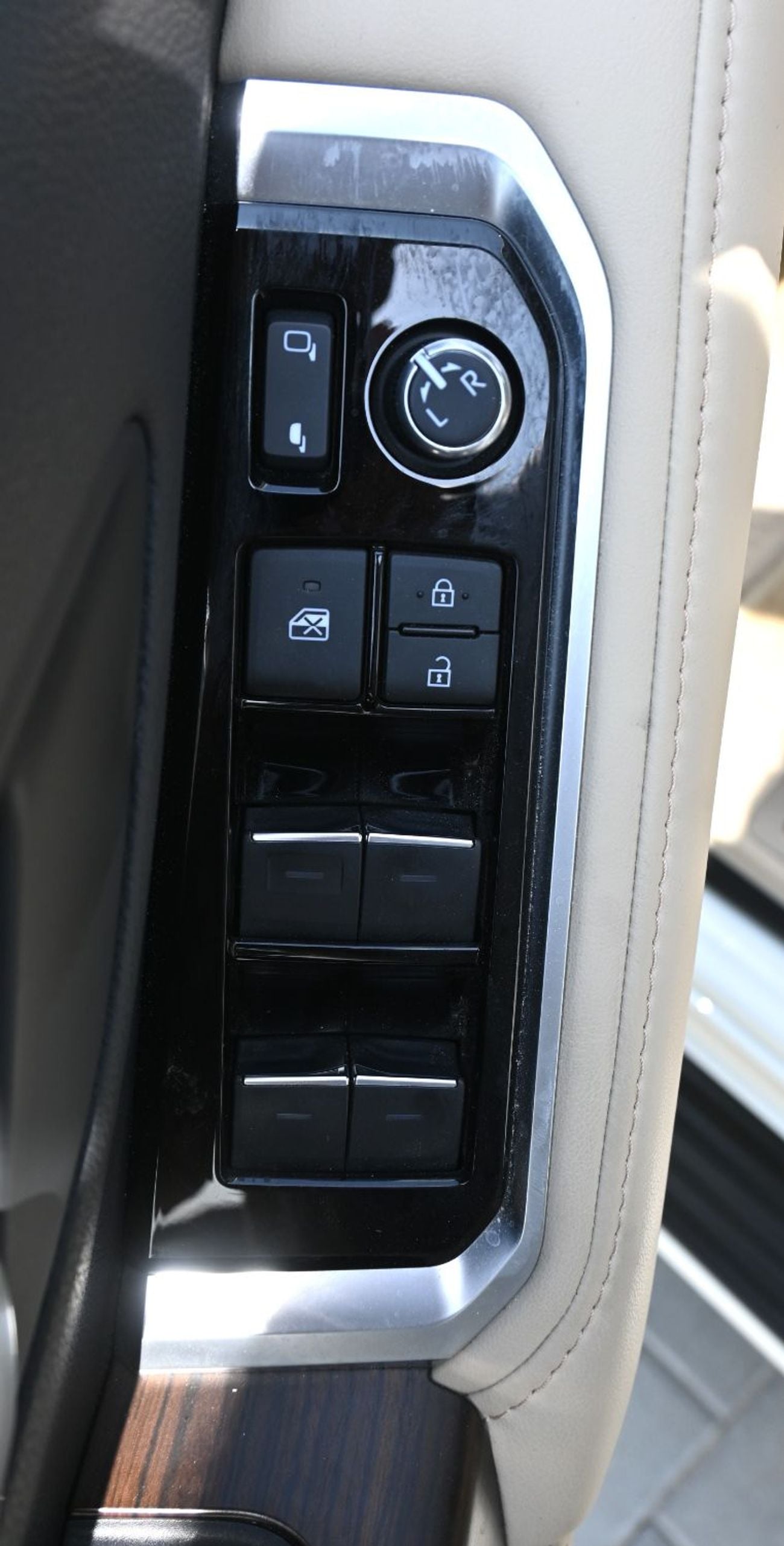 Toyota Land Cruiser GXR