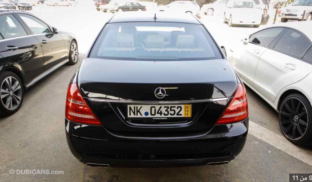 Mercedes-Benz S 550