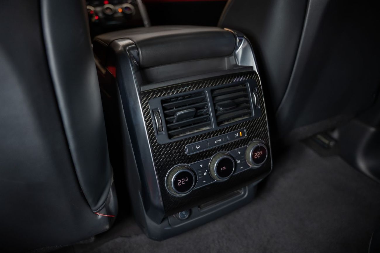 Land Rover Range Rover Sport SVR 5.0L (550 HP) Range Rover  SVR 2016 |  V8 | Full Option