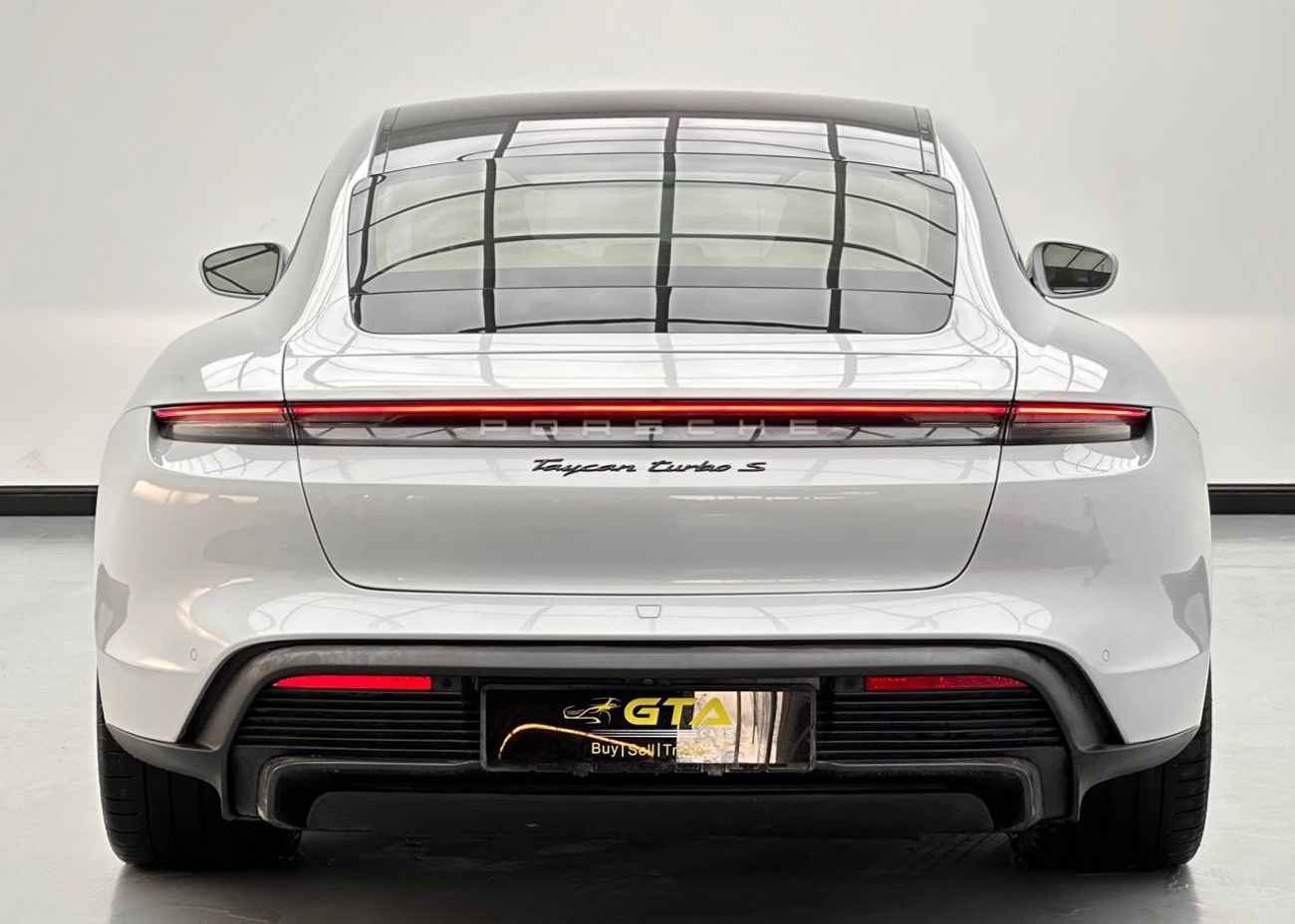 بورش تايكان 2021 Porsche Taycan Turbo S, 04/2026 Porsche Warranty, Porsche Full Service History, GCC