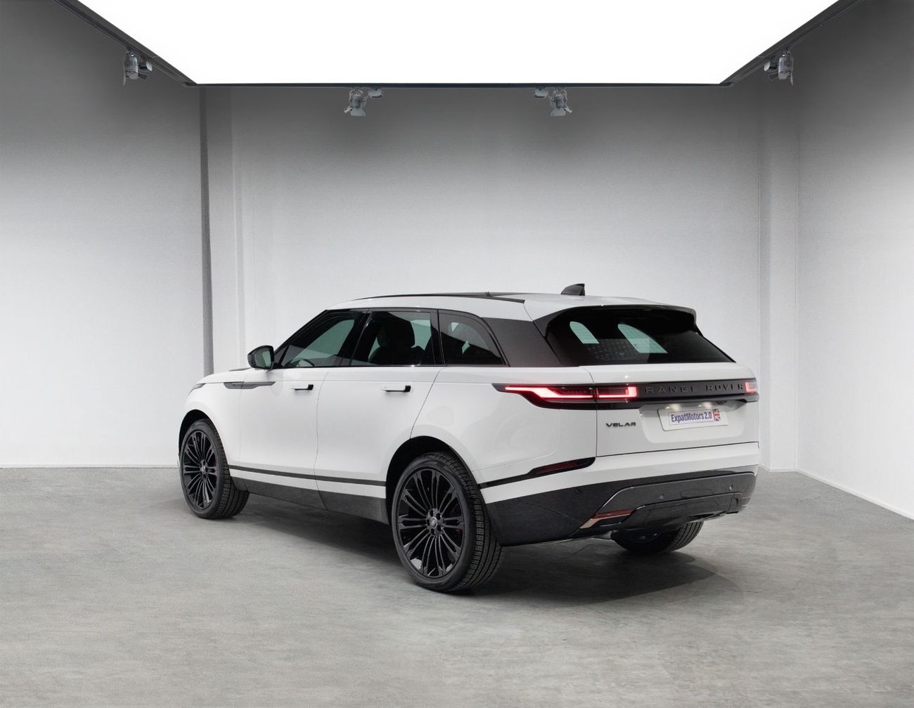 لاند روفر رينج روفر فيلار Dynamic SE P250 2.0L