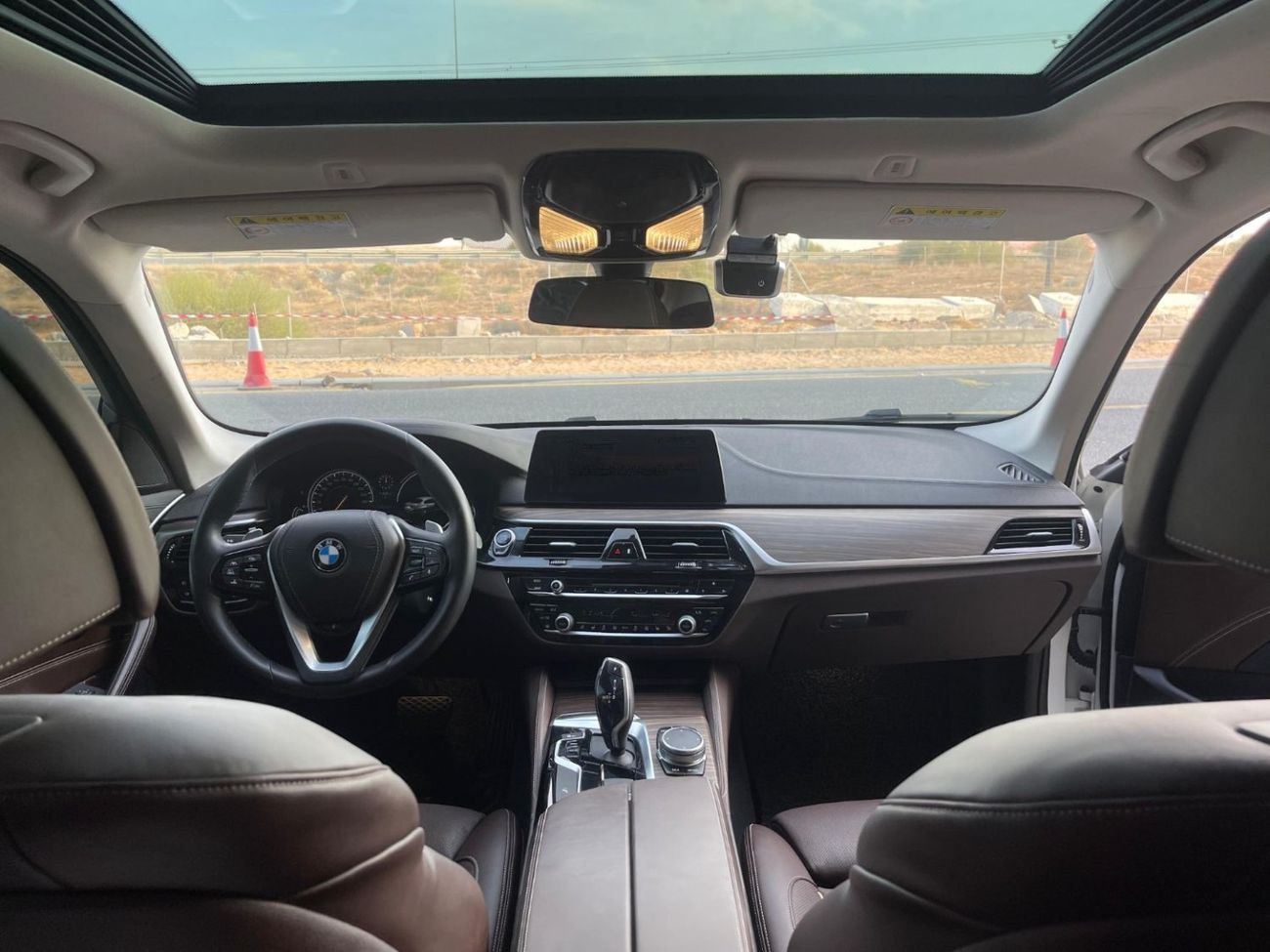 بي أم دبليو 530i Luxury 2.0L LUXURY LINE / KOREAN IMPORTED / CLEAN TITLE / DIAMOND LEATHER BIG SEATS