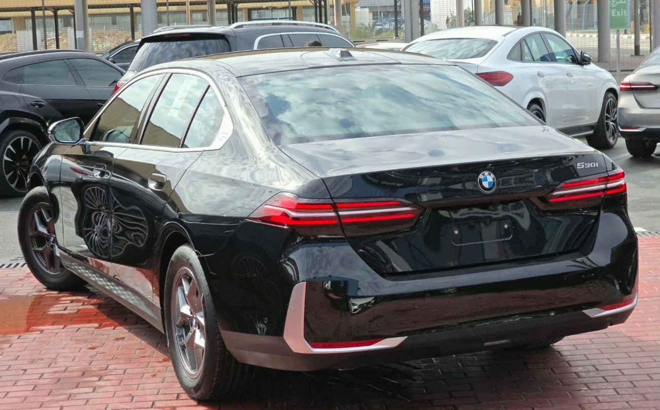 BMW 530i EXCLUSIVE PURE EXCELLENCE Under Warranty and Service 2026 GCC