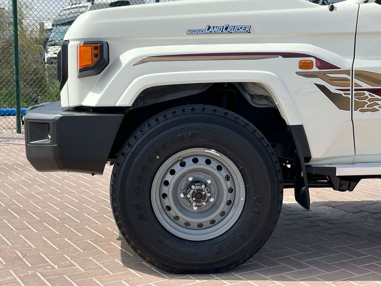 Toyota Land Cruiser 70 2025 Toyota Land Cruiser LC71 2.8L AT Diesel (White)