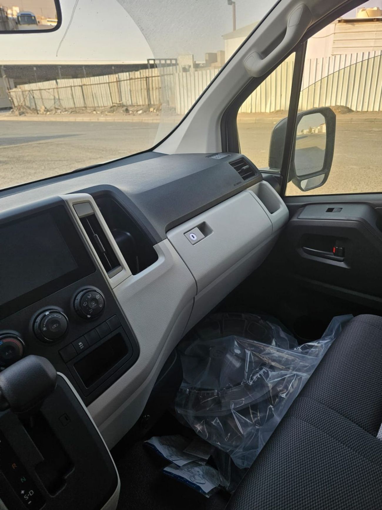 Toyota Hiace HIGH ROOF VAN 3.5L CARGO 2026 GCC 2 BACK DOOR