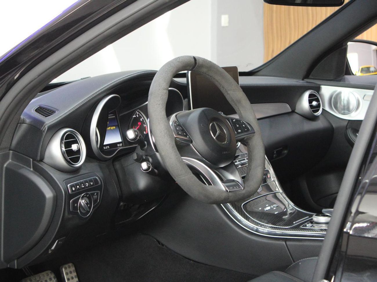 مرسيدس بنز C 63 AMG - V8 With Warranty