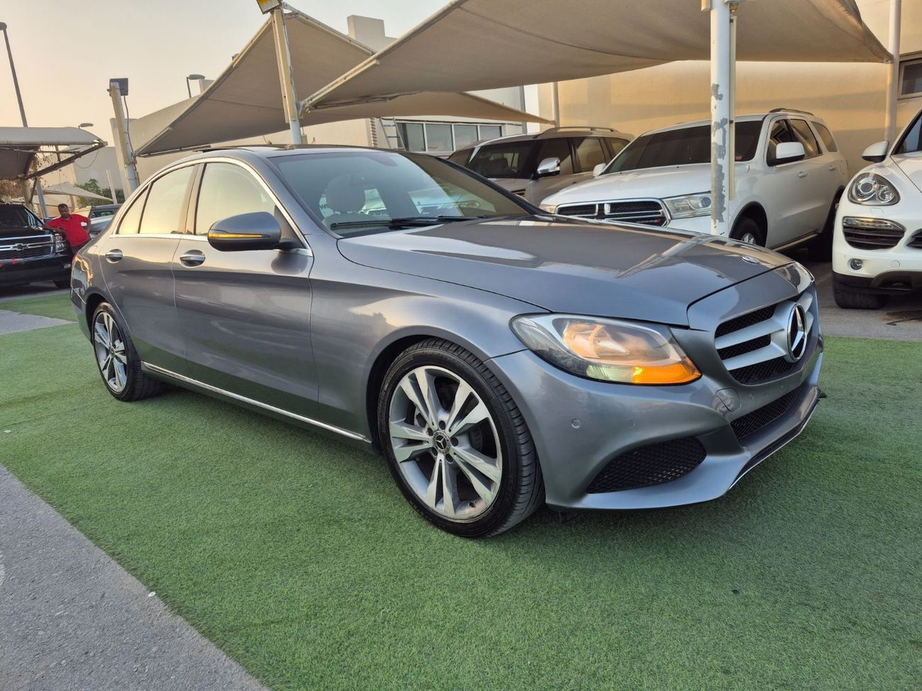 مرسيدس بنز C 300 Luxury 2.0L