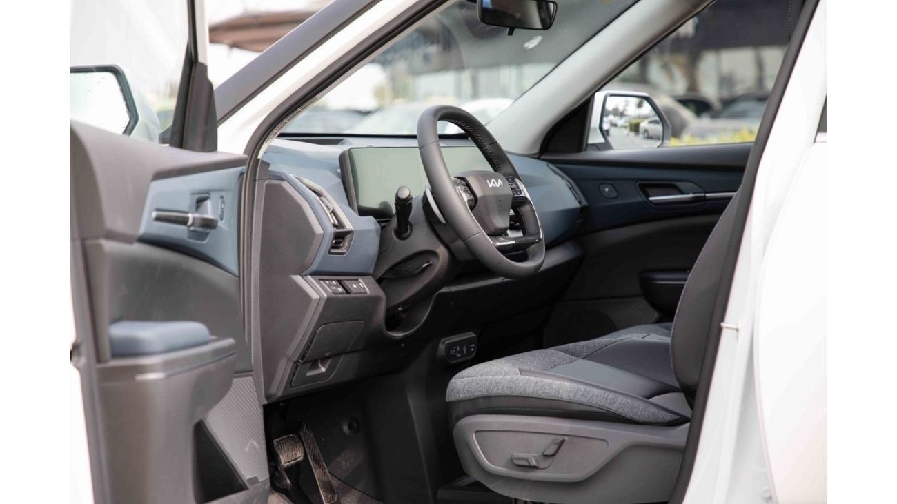 كيا EV5 كيا EV5 Land 530 موديل 2023 - أبيض داخل أزرق وأسود | للتصدير فقط