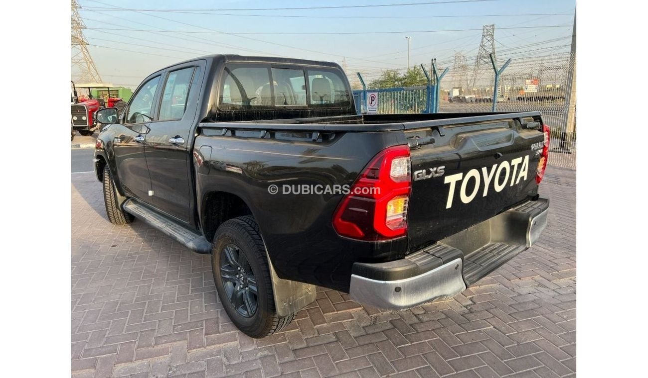 Toyota Hilux S GLX Double Cab 2.8L 4-Cyl Diesel (Full-Option)