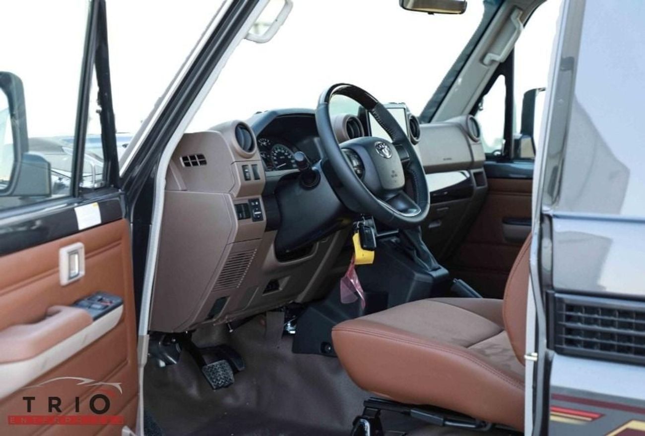 تويوتا لاند كروزر بيك آب TOYOTA LC79 PICKUP - S.CAB - 4.0L - PET - AT - 2025MY