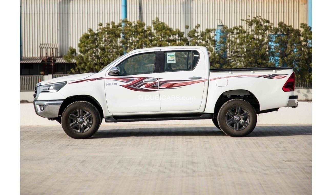 Toyota Hilux 2023 Toyota Hilux 4x4 DC 2.8 D AT SR5 - White inside Maroon | Export Only