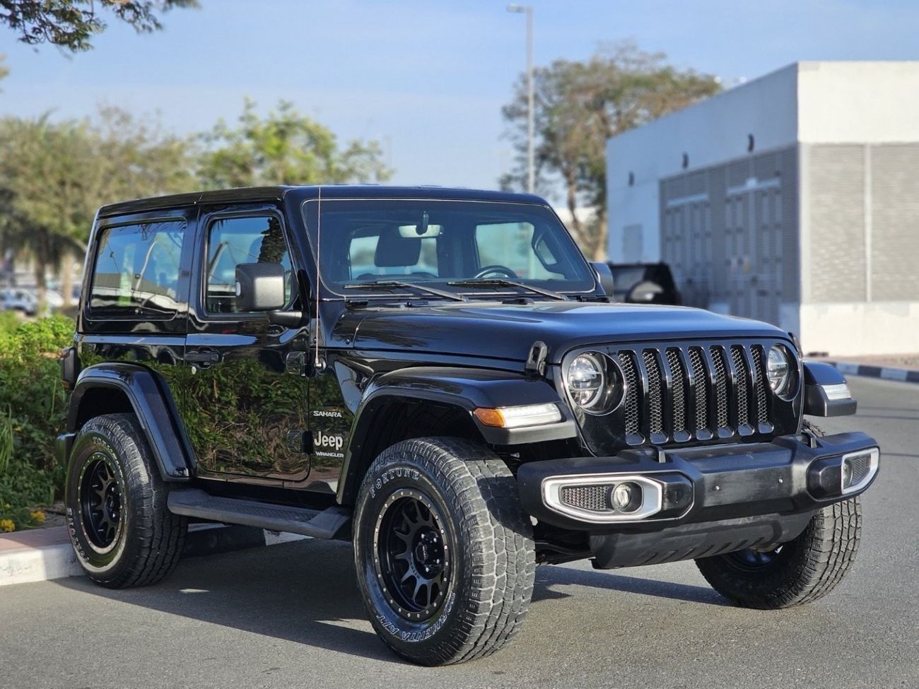 جيب رانجلر Sahara 3.6L A/T (4 Seater)