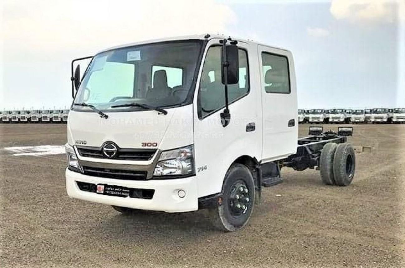 Hino 300 2023 Hino 300 714 Double cabin 4 Tons Diesel  Manual