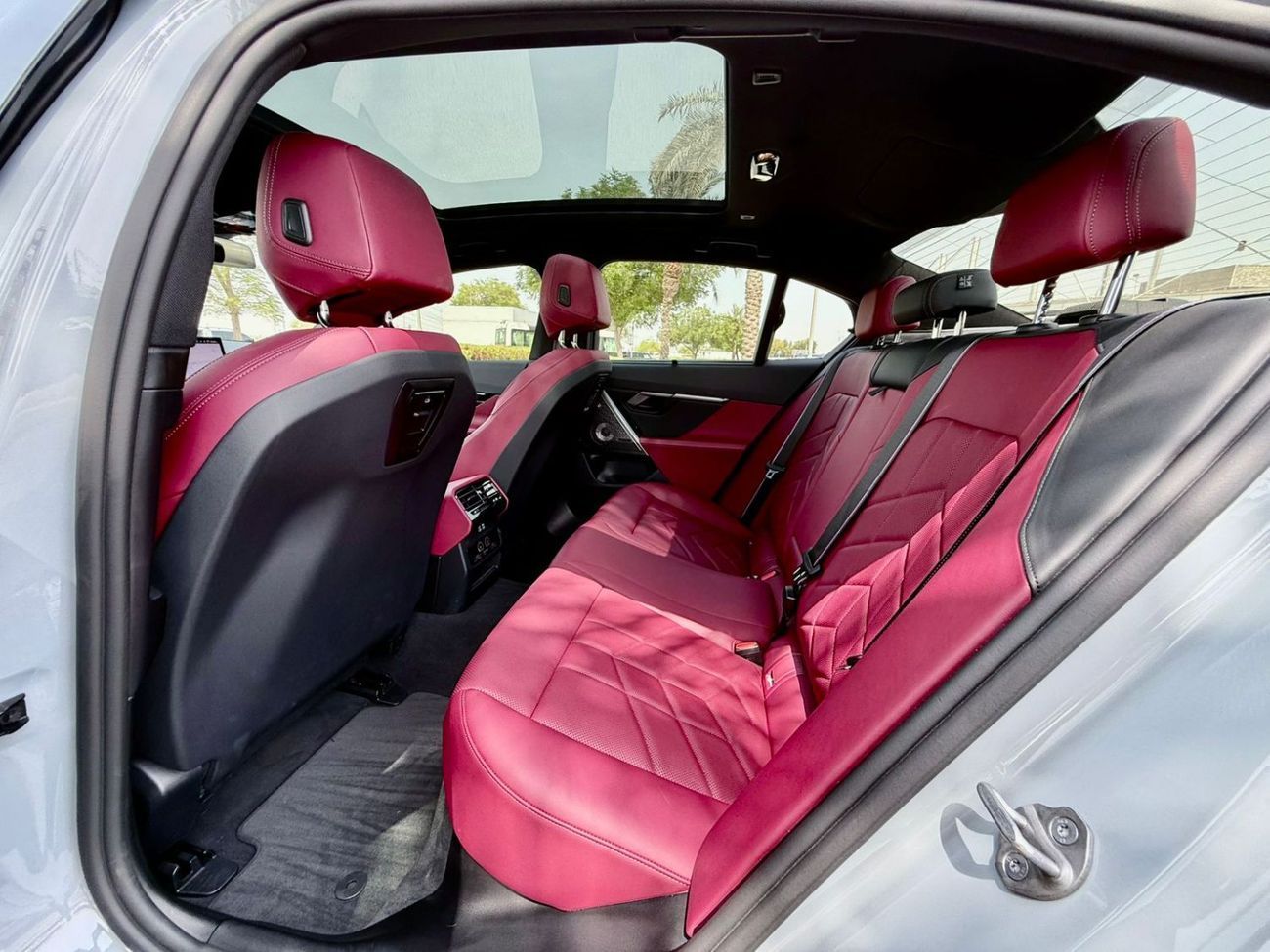 بي أم دبليو i5 BMW I5 | EDRIVE40 MSPORT | GCC SPECS | YEAR 2024 | UNDER WARRANTY AND SERVICE CONTRACT |