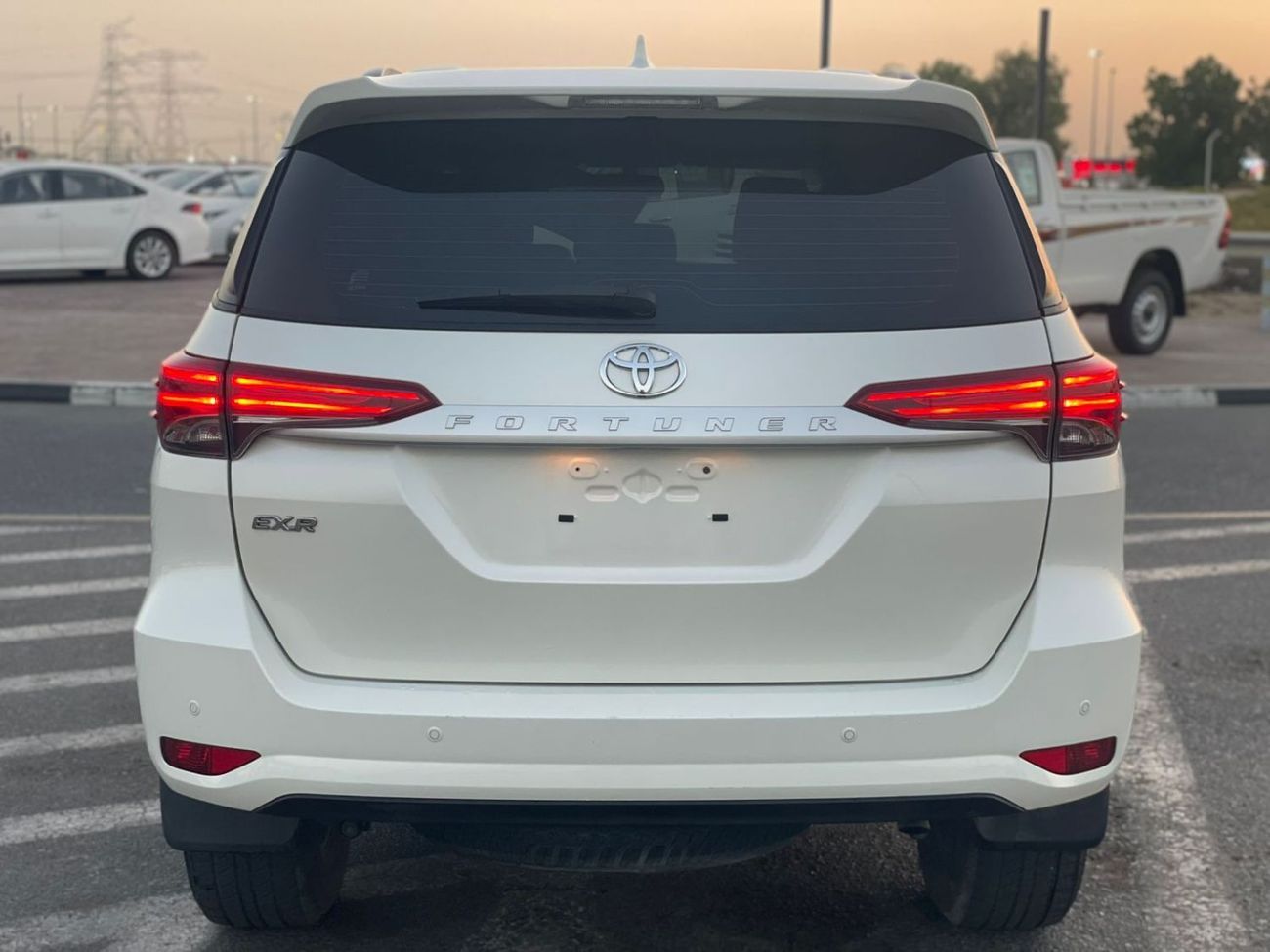 Toyota Fortuner 2022 Toyota Fortuner EX.R 2.7L V4 MidOption+ With Sensors - No Accident - 7 Seater - 4x4 AWD -