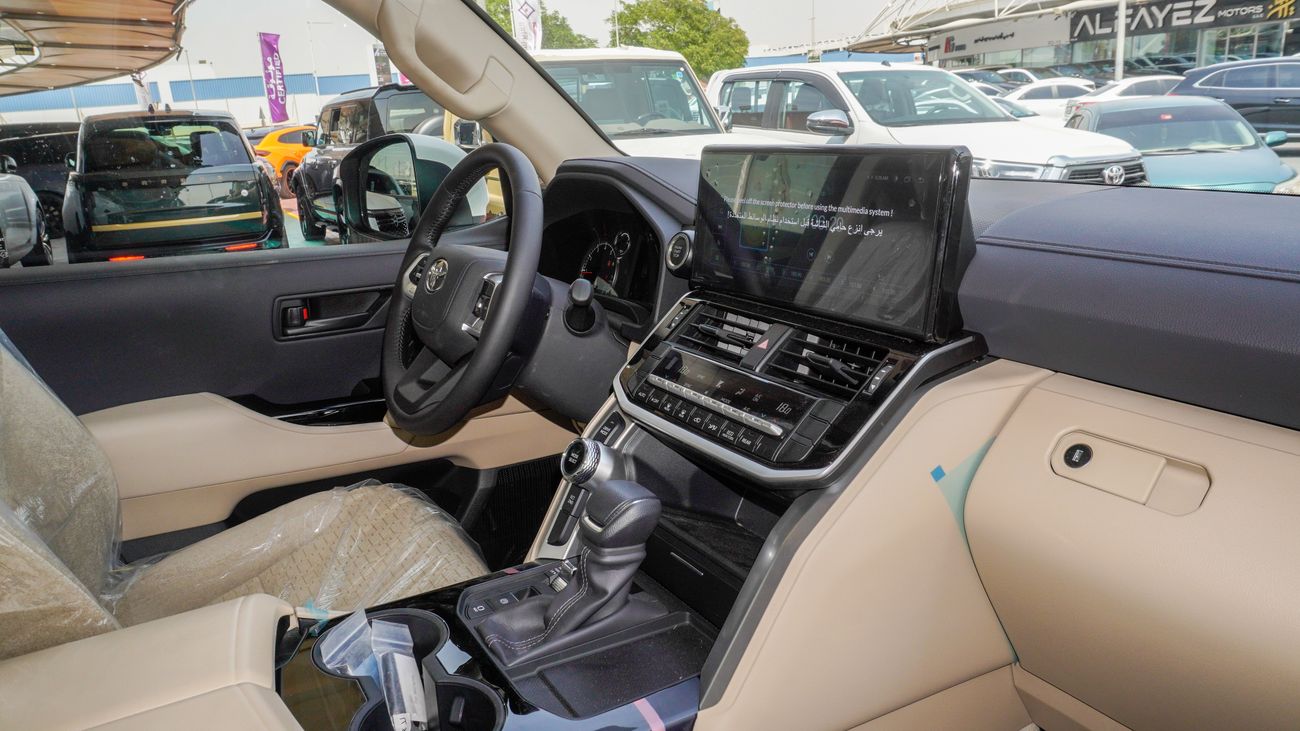 Toyota Land Cruiser GXR 3.5 L Twin Turbo V6