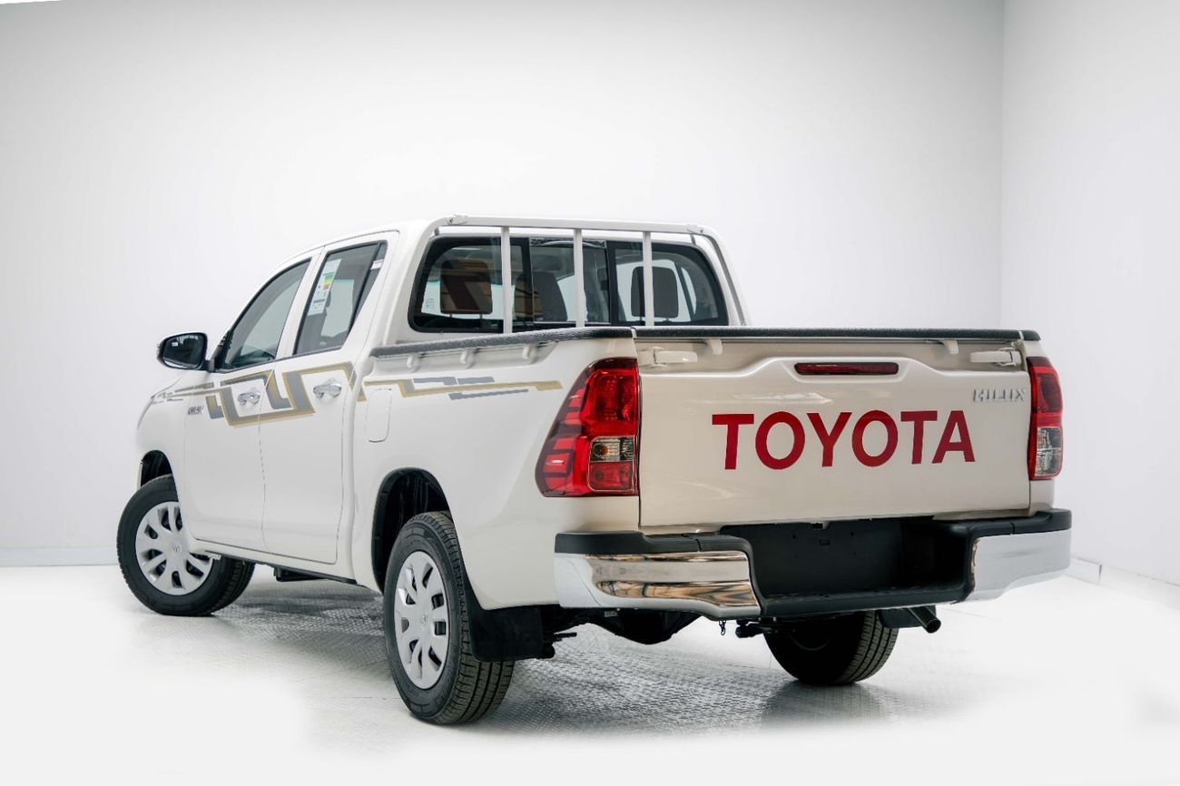 Toyota Hilux 4X2 - 2.7L – Super White Inside Red | Export Only