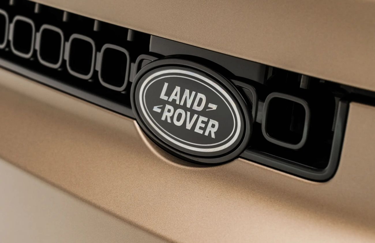 Land Rover Defender 4.4L V8 Twin-Turbo Mild Hybrid Engine