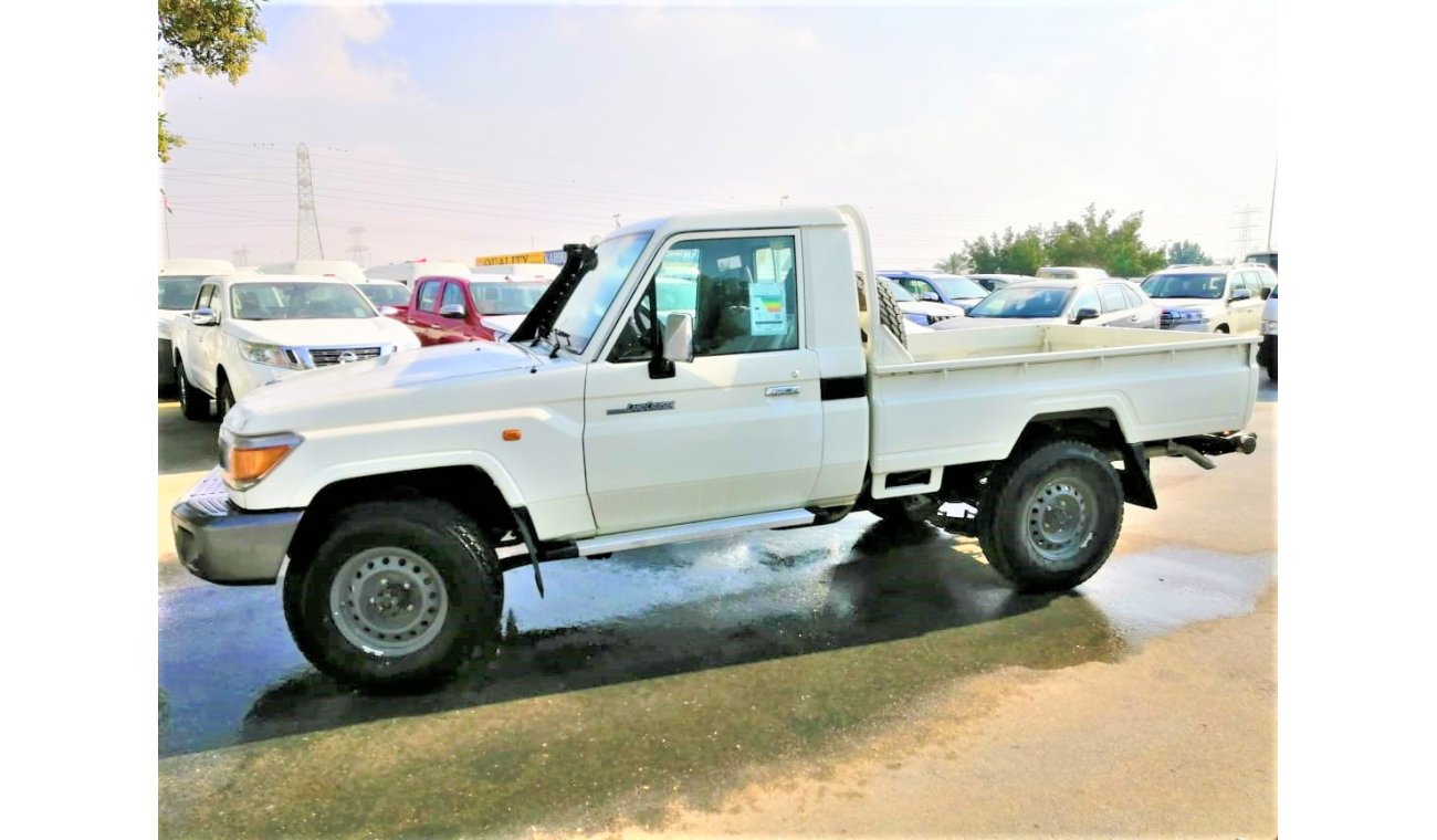 Toyota Land Cruiser Pick Up 4x4 diesel  v8 single cab