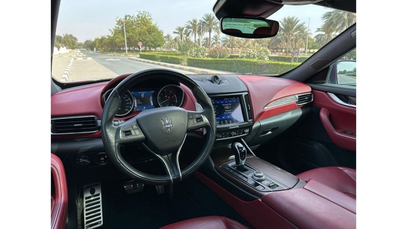 Maserati Levante Std