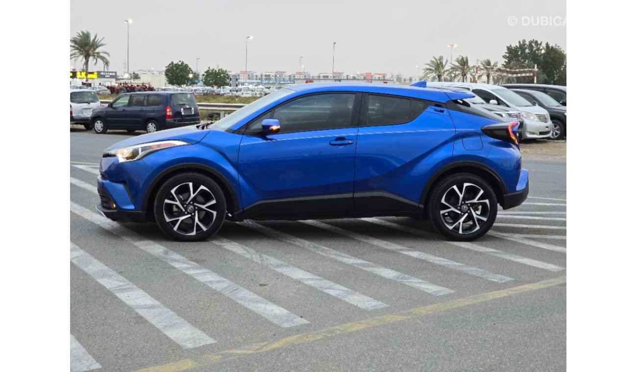 تويوتا C-HR 2018 model full option Push button and leather ( Dubai pass)