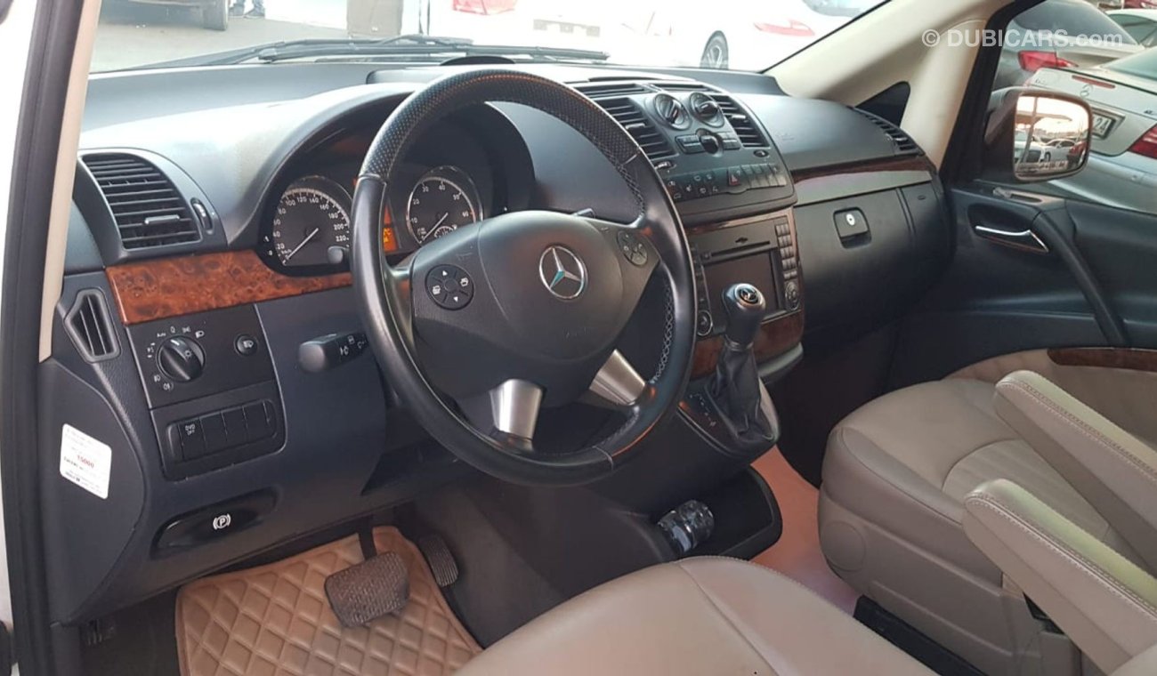 Mercedes-Benz Viano Viano model 2015 GCC car prefect condition full option panoramic roof leather seats electric doors B