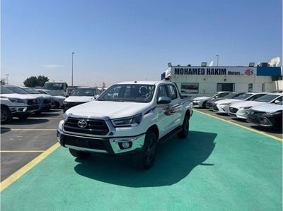 Toyota Hilux 2024 TOYOTA HILUX 2.7L petrol  automatic  4x4 full option   with bush start