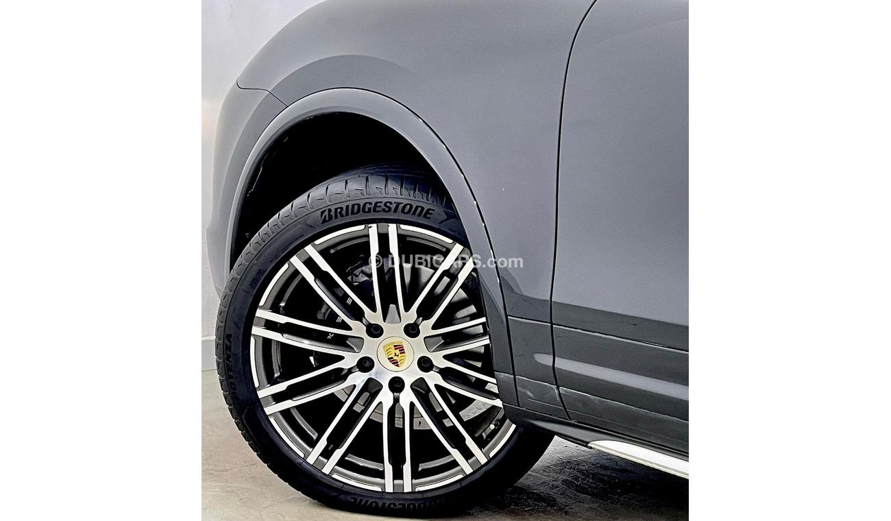 Porsche Cayenne 2017 Porsche Cayenne Platinum Edition, Full Service History, Warranty, GCC