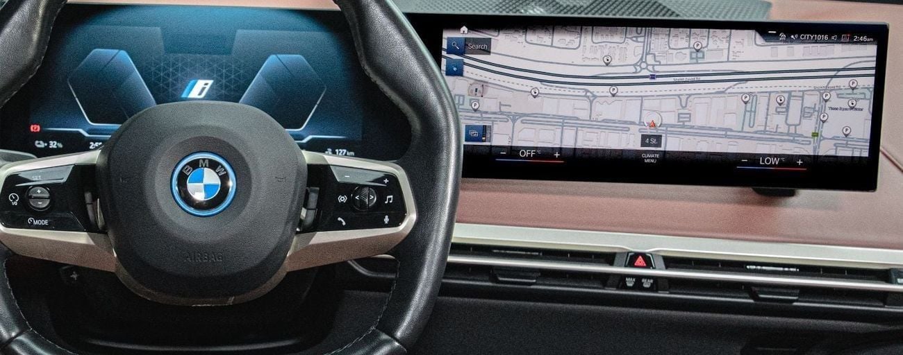 بي أم دبليو iX xDrive40