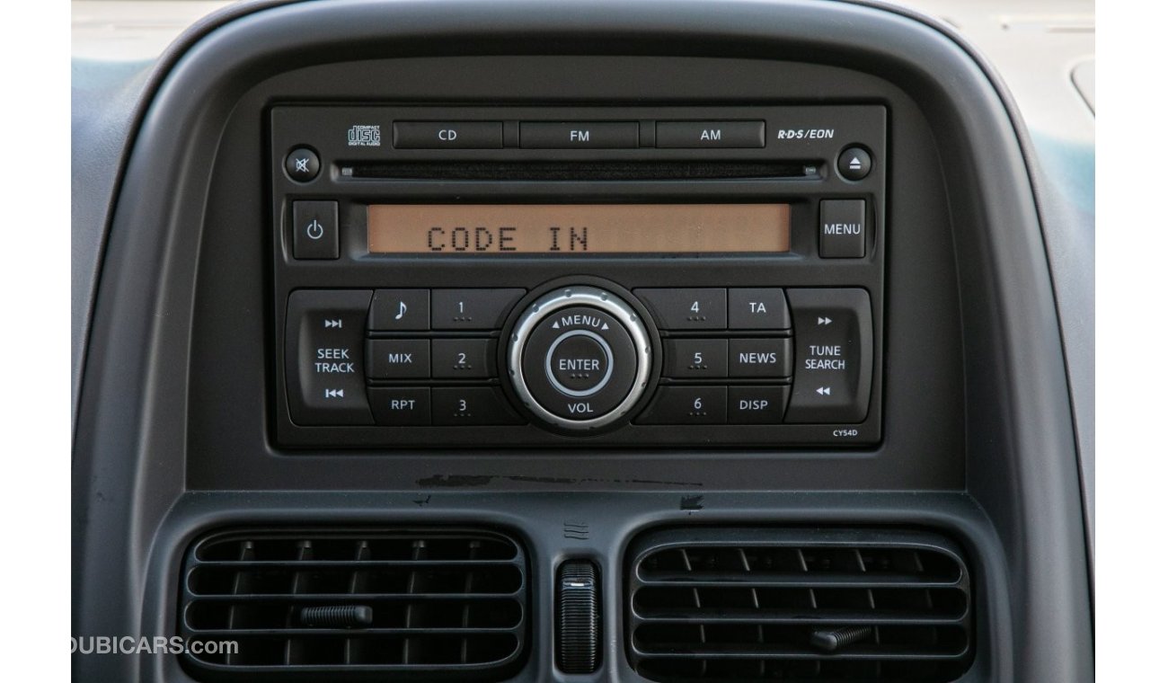 نيسان NP 300 Hard Body 2.5L Petrol 4x4 M/T with CD Player , AUX and Radio