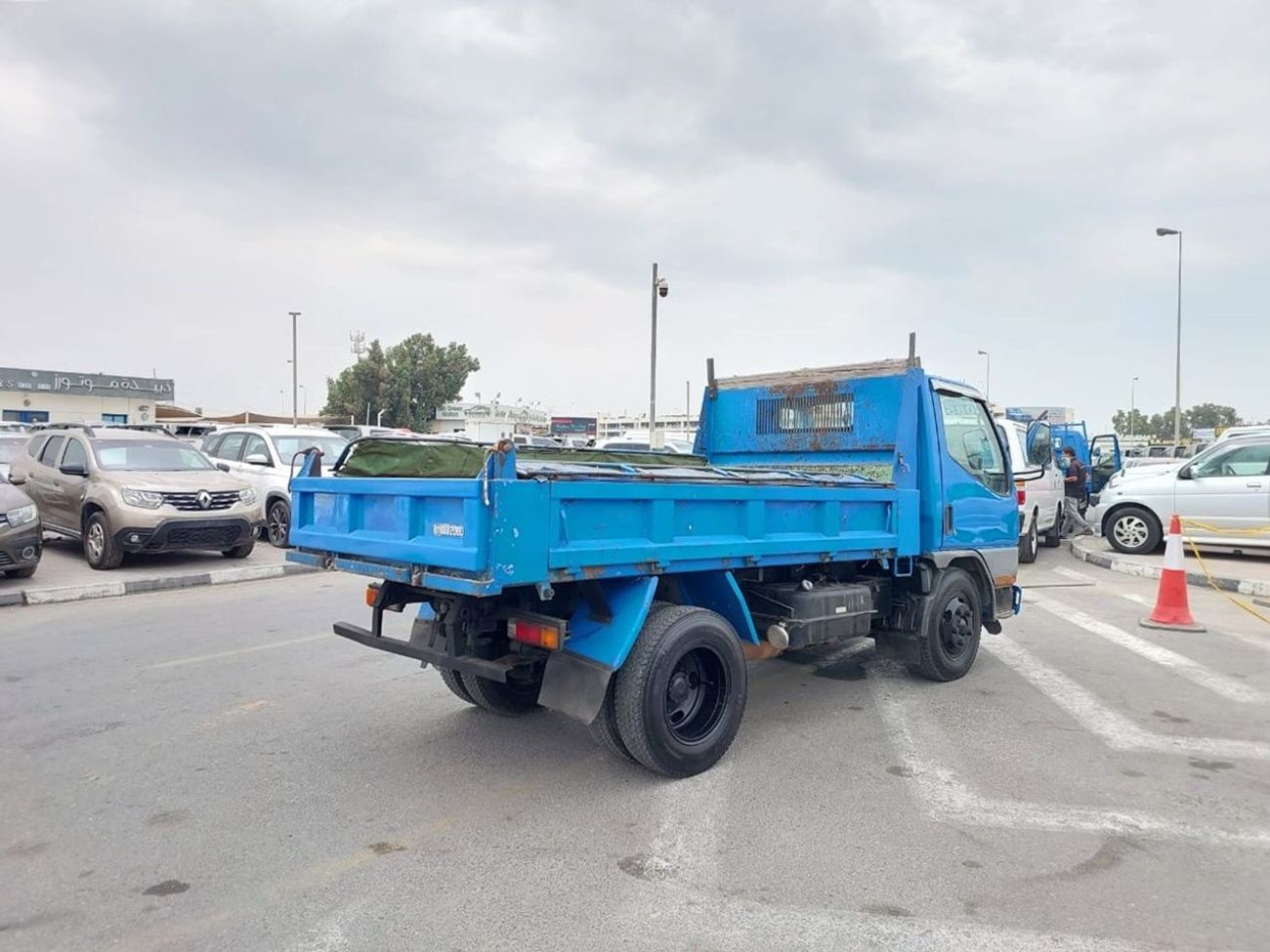 Mitsubishi Fuso Canter MITSUBISHI CANTER DUMPER TRUCK RHD 1997 MODEL 4.2 L DIESEL MANUAL(PM31523)