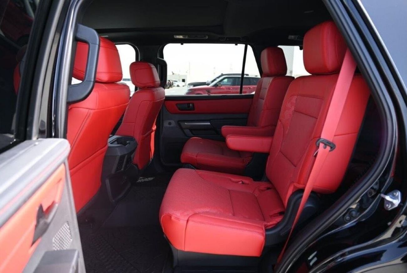 تويوتا سيكويا Hybrid TRD Pro V6 3.5L 4WD 7 Seater Automatic