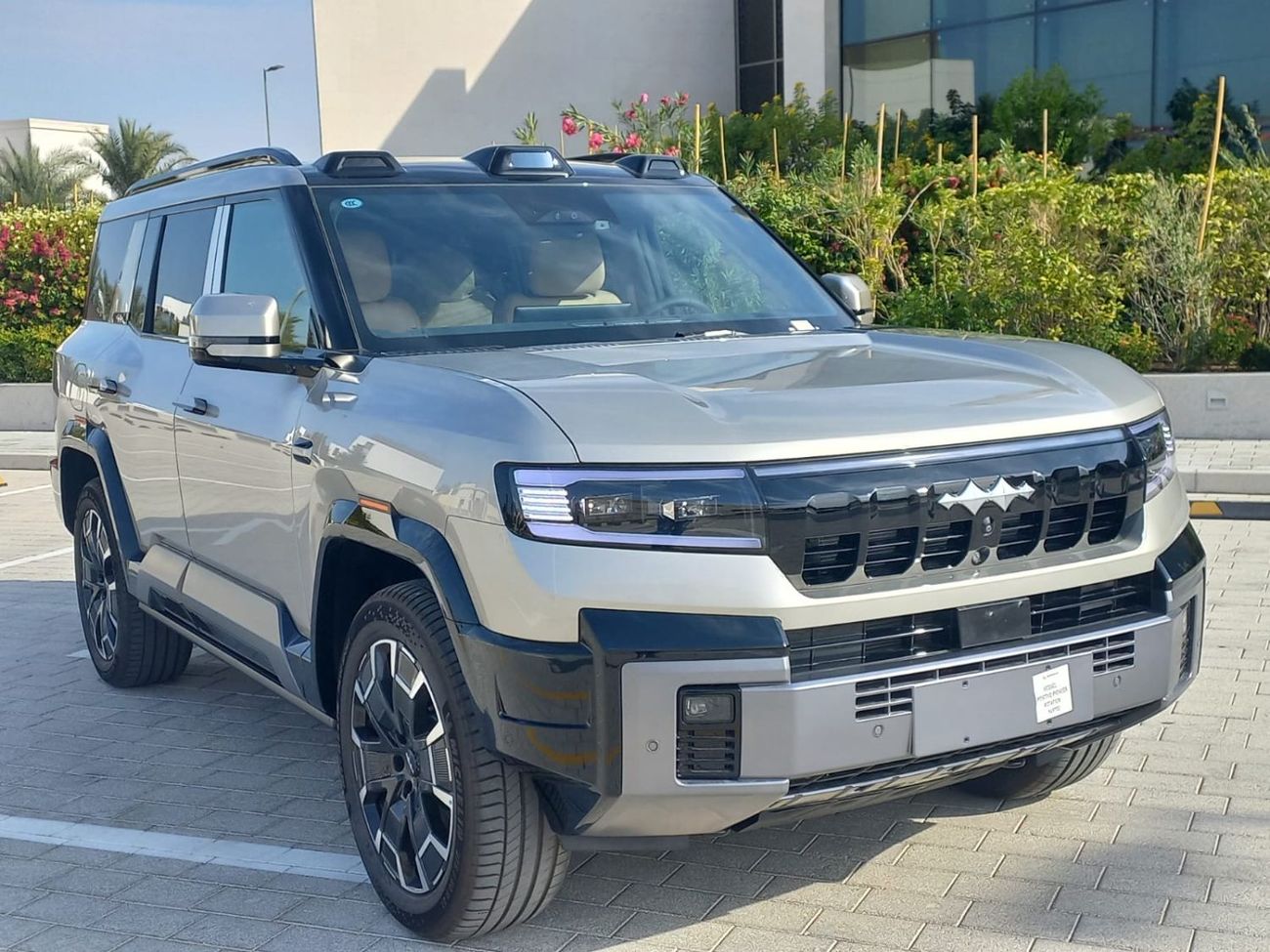 BYD Leopard 8 Smart and Brave Flagship Edition (6 Seats)