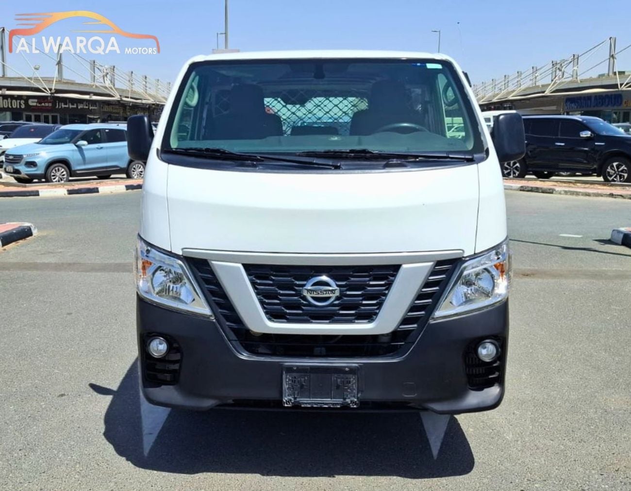 نيسان أورفان Panel Van Std 2.5L A/T (3 Seater) Petrol (4 Door)