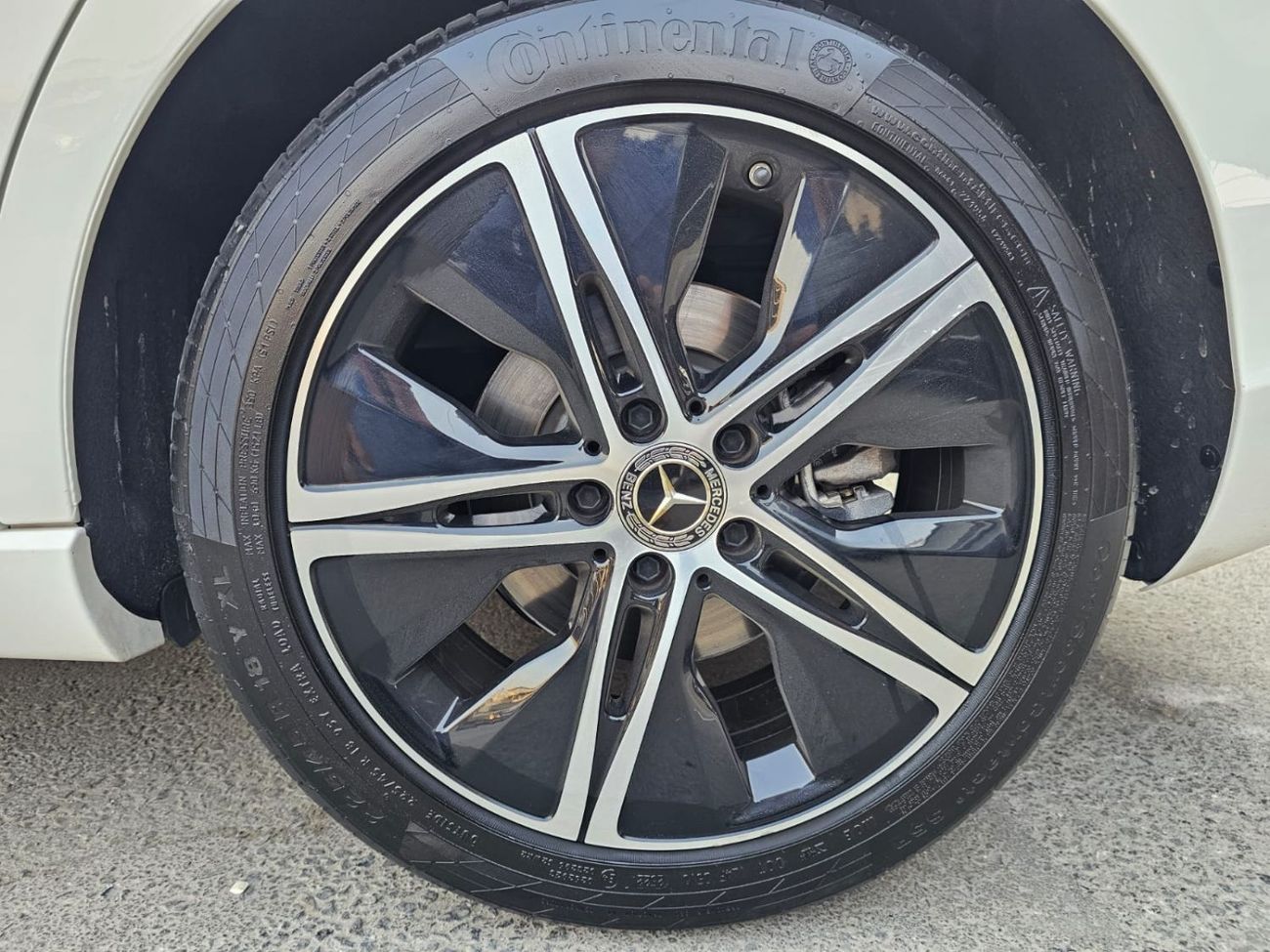 مرسيدس بنز A 220