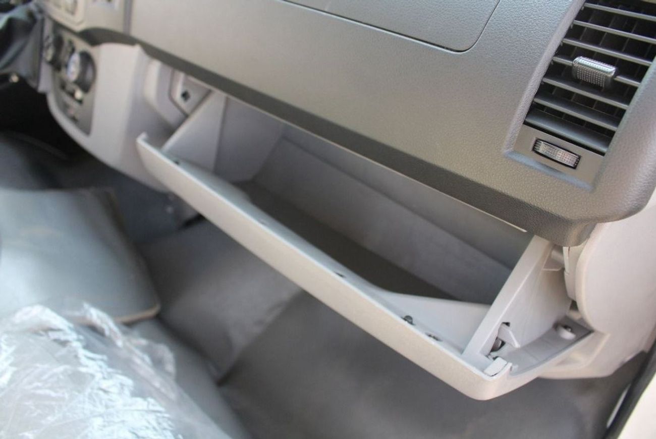 فوتون فيو JIANGTIANPAI 2.5L DSL 15 STR Hi Roof R5 Series Manual