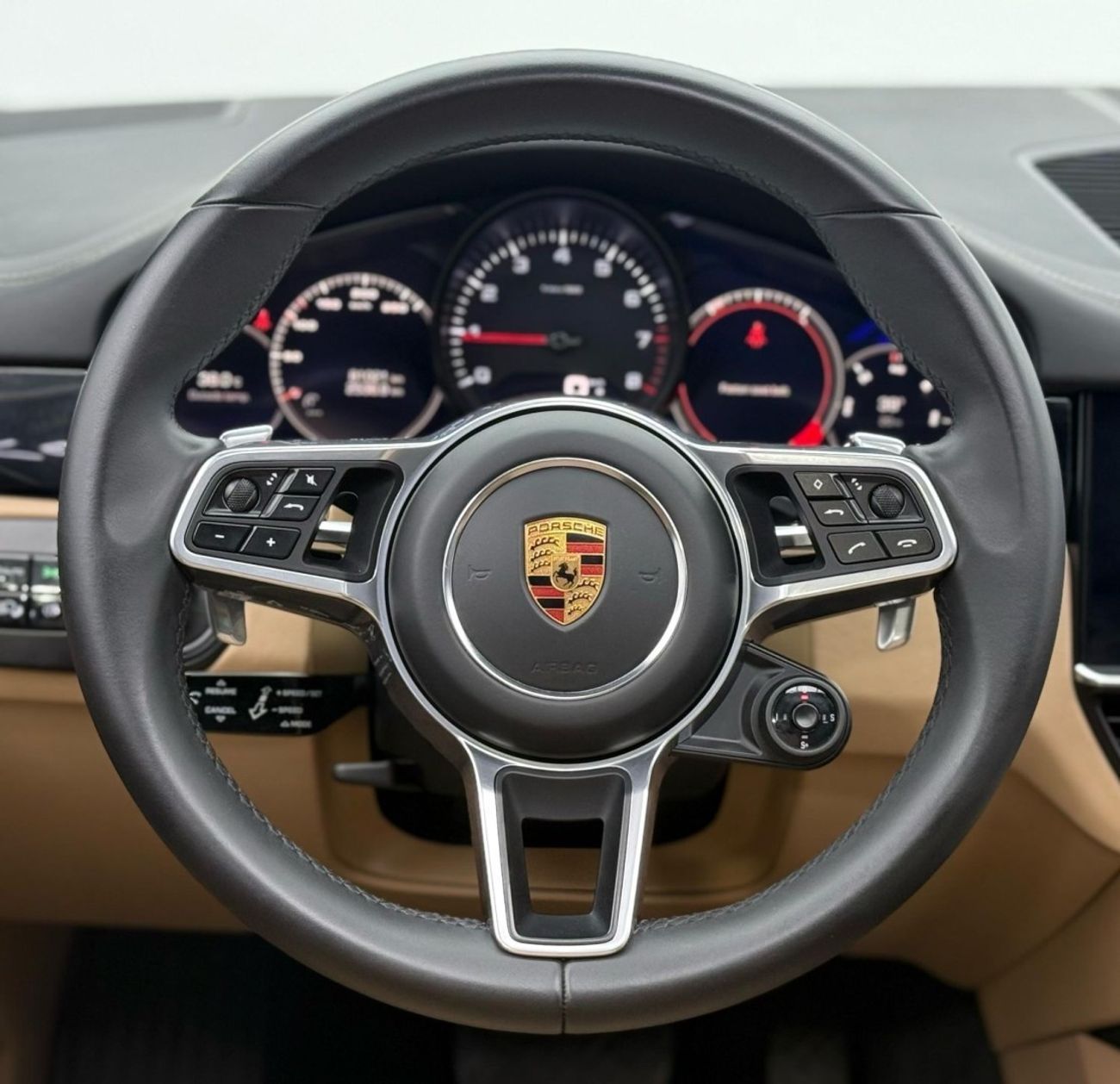 Porsche Cayenne Std 3.0L (340 HP) 2018 Porsche Cayenne, Warranty, Sport Chrono Package, Excellent Condition, GCC