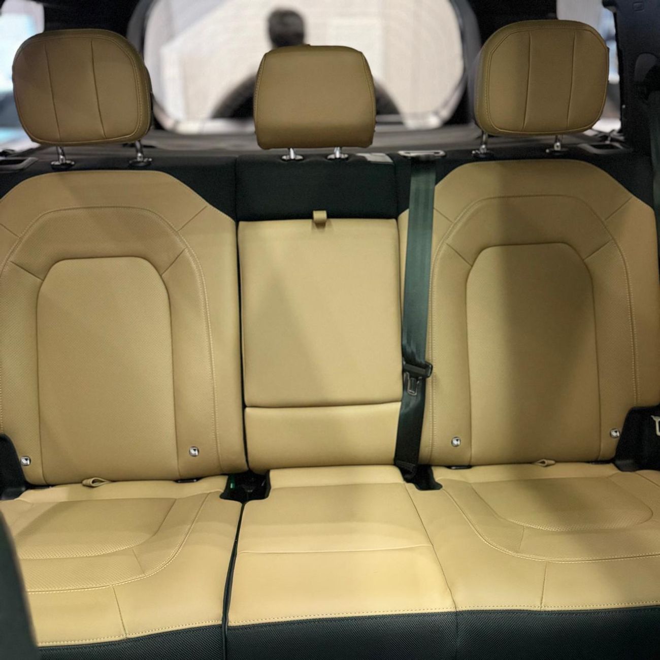 Land Rover Defender 110 X P525 5.0L | GCC Specs | Under Warranty