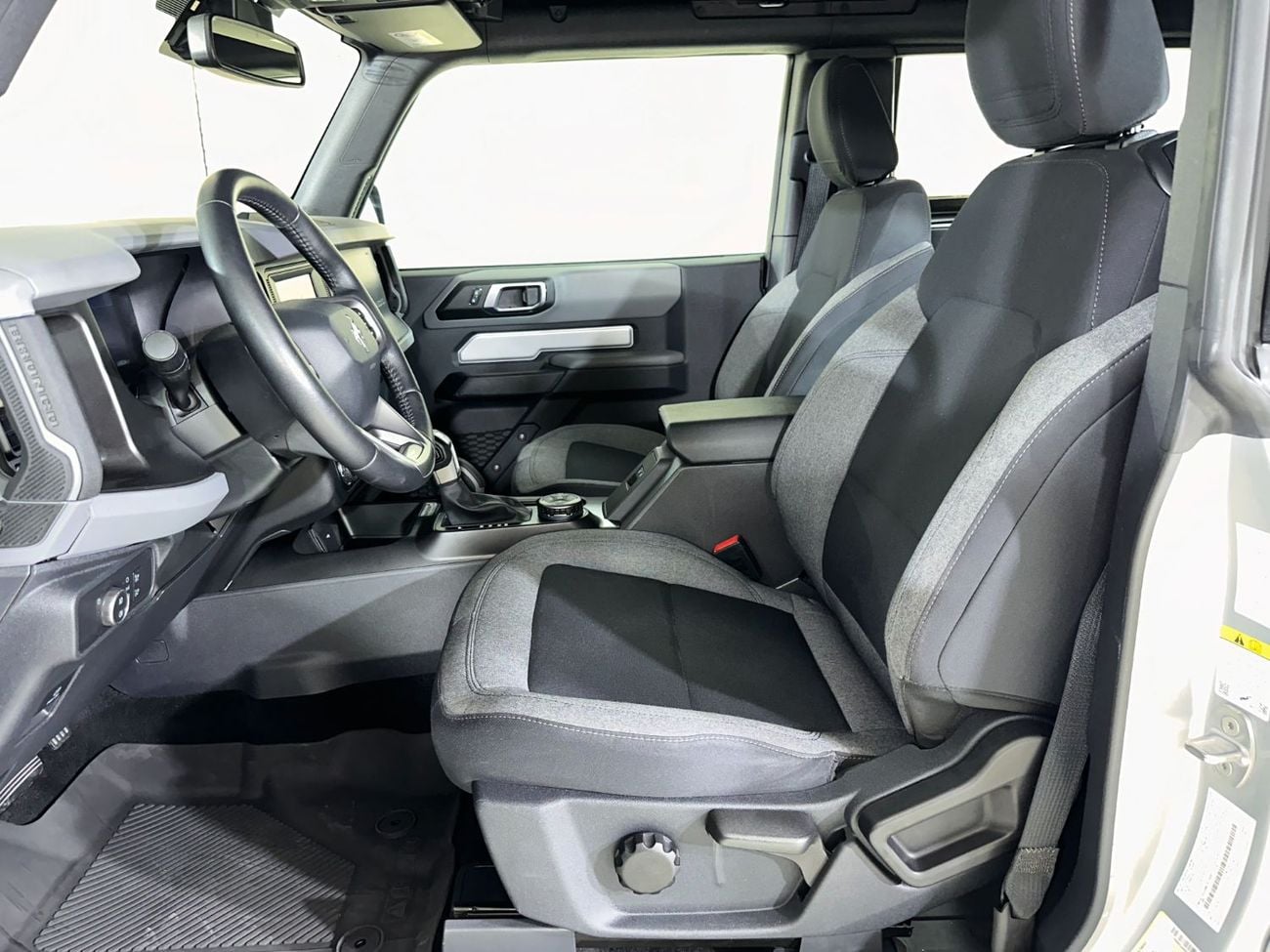 Ford Bronco BIG BEND B2D1221 / AL TAYER MOTORS  AL QOUZ SHOWROOM